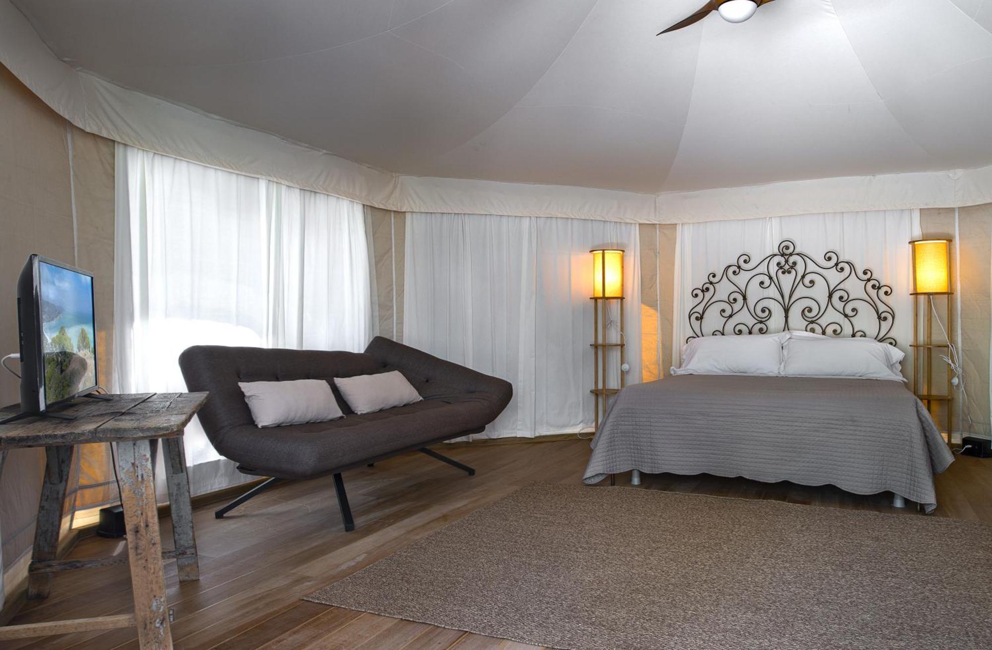 Hmo Glamping & Suites In Vignanotica Матината Екстериор снимка